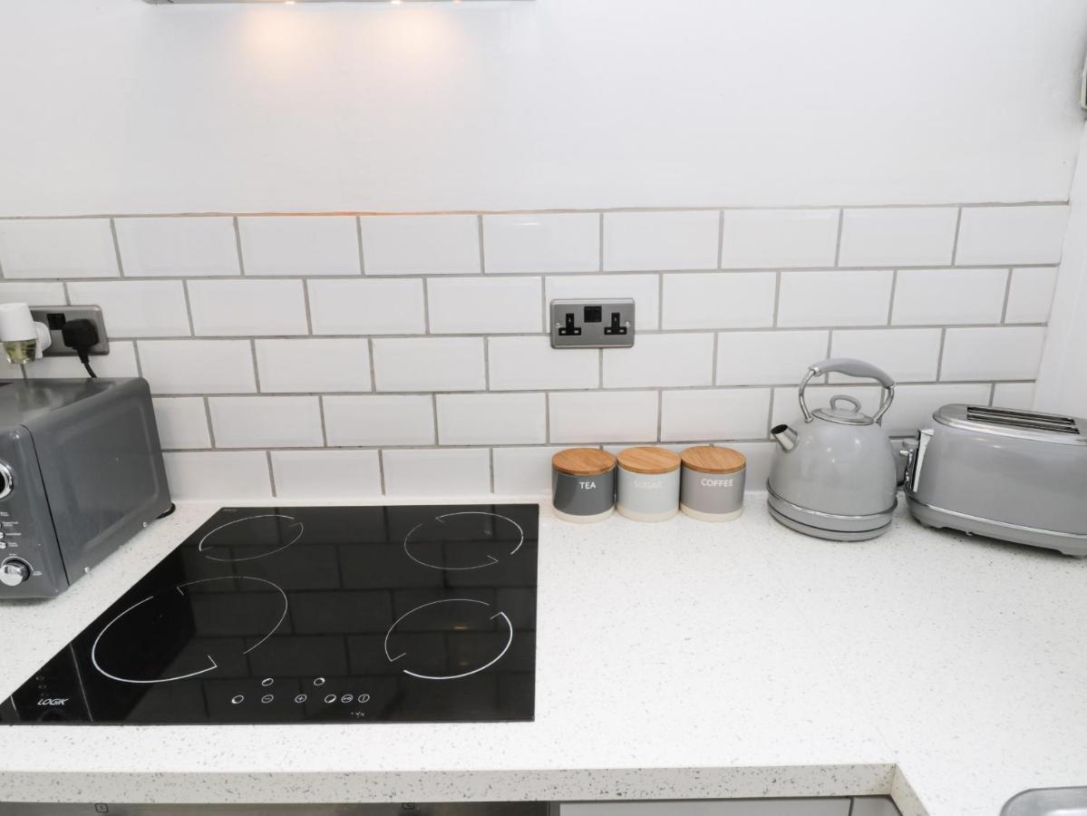 The Surfers Bolt Hole Apartment Whitby